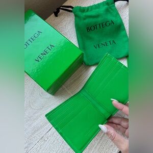 Bottega Veneta Green Bifold Cassette Wallet